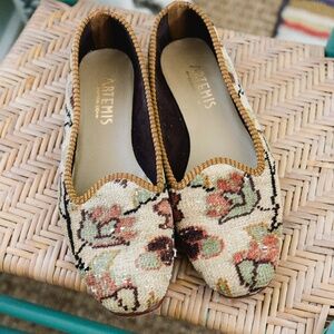 Artemis loafers size 39 made from old rug